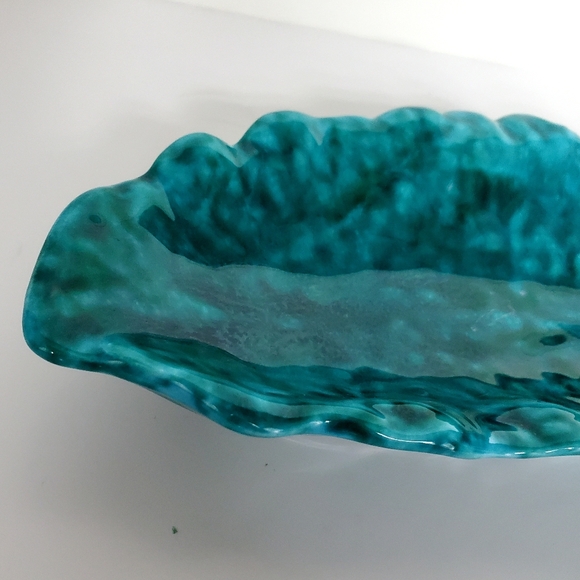 MLP Pottery Trinket Dish Teal Black Glossy Glazed Handmade Long Leafy Design - Picture 8 of 9